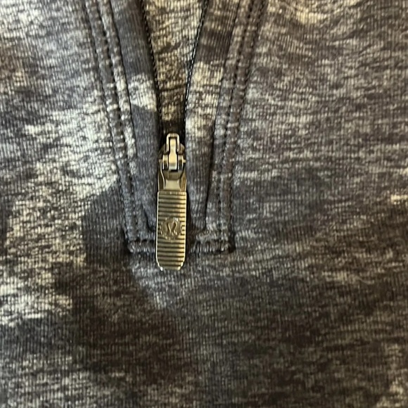 Lululemon Warm Stabilizer 1/2 Zip Hoodie Incognito Camo Size 4 - Picture 9 of 11